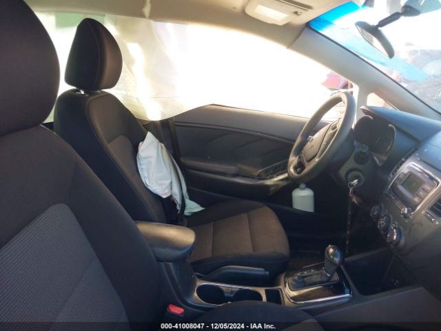 3KPFK4A72HE093677 KIA FORTE LX