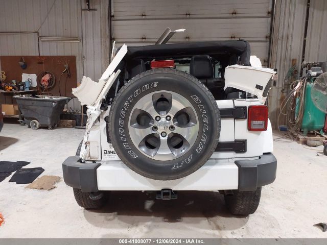 1C4BJWEG5GL240006 Jeep Wrangler Unlimited Sahara