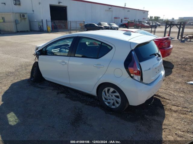 JTDKDTB34F1583150 Toyota Prius C Two