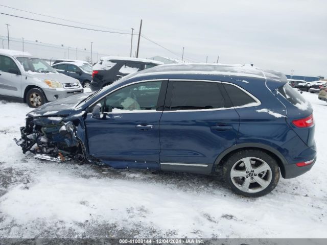 5LMCJ1D97HUL71369 Lincoln Mkc Premiere