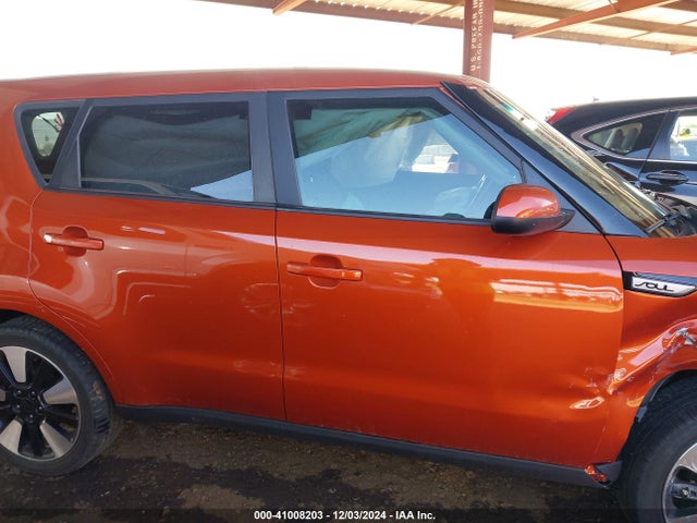 KIA SOUL + 2018 KNDJP3A57J7563468 Image 13