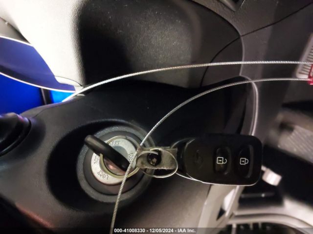 KM8JU3AG2FU978681 Hyundai TUCSON SE