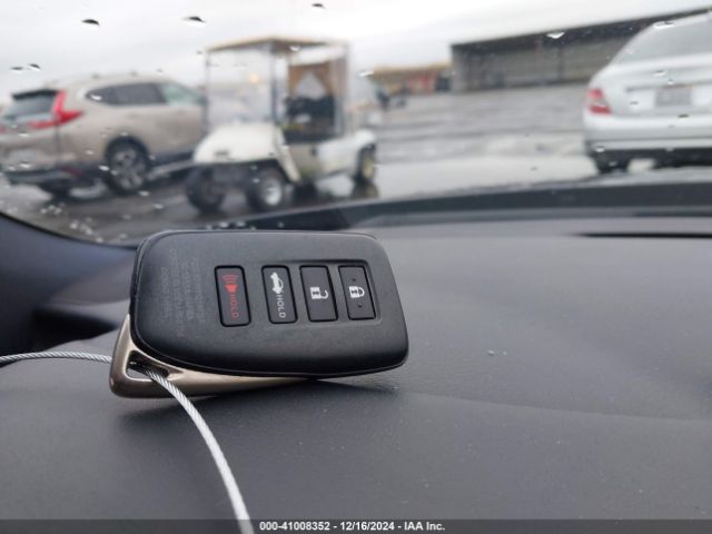 JTHBA1D27G5024427 Lexus IS 200T