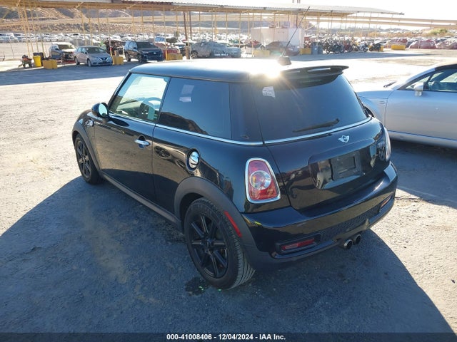 2013 MINI HARDTOP WMWSV3C53DT390323 Photo 2