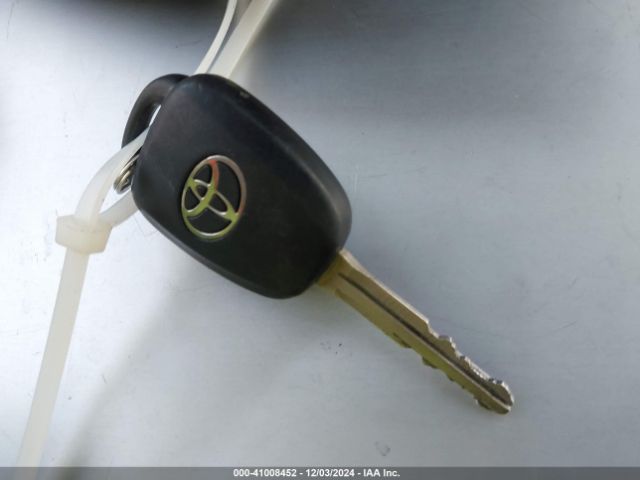 2T1BURHE1GC601029 Toyota COROLLA LE