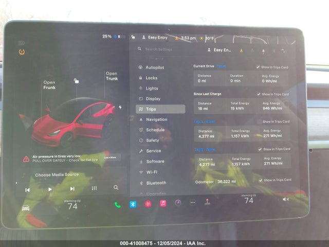 Tesla Model 3 Long Range Dual Motor All-wheel Drive 2022 5YJ3E1EBXNF261272 Image 17