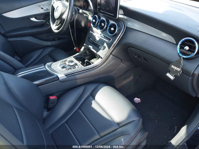 WDC0G4KB9KV131171 Mercedes-Benz Glc 300 4matic