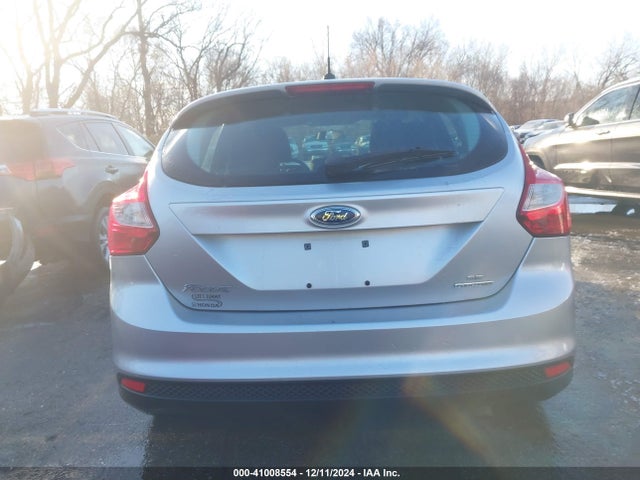 Ford FOCUS SE 2014 1FADP3K22EL440682 Image 16