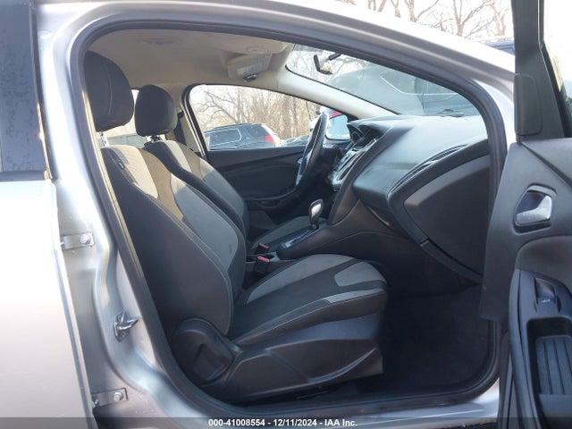 Ford FOCUS SE 2014 1FADP3K22EL440682 Image 5