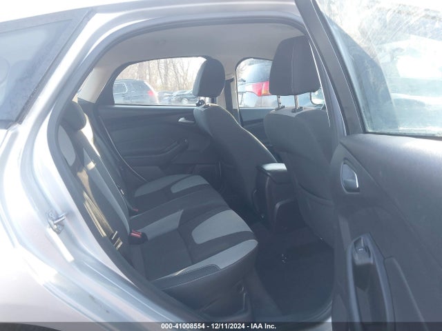 Ford FOCUS SE 2014 1FADP3K22EL440682 Image 8