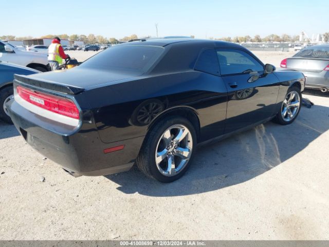 2C3CDYBT7EH217074 Dodge Challenger R/t