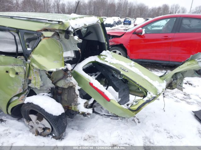 KNDJN2A27F7792648 KIA Soul