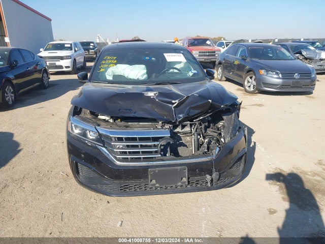 1VWMA7A37MC011370 Volkswagen Passat 2.0t R-line