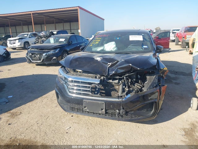 1VWMA7A37MC011370 Volkswagen Passat 2.0t R-line