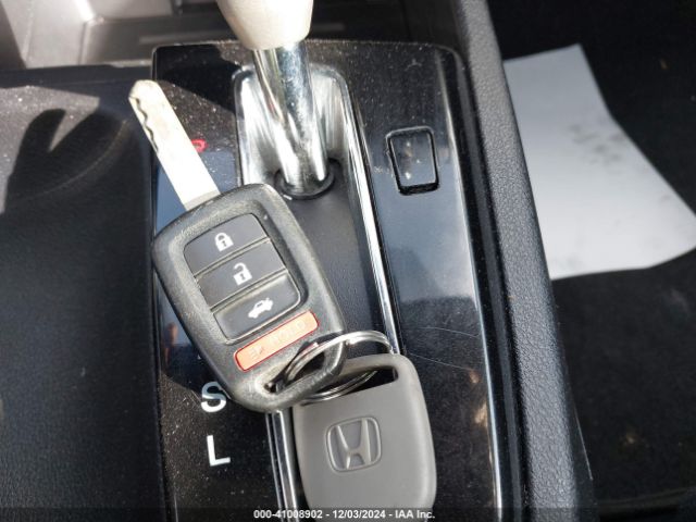19XFB2F75FE260236 Honda CIVIC SE