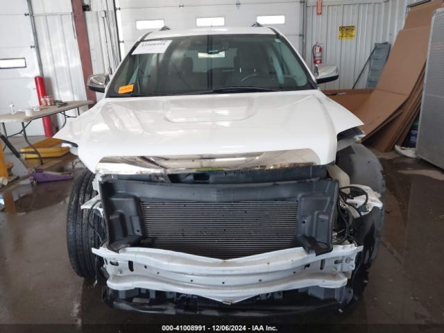 2GKFLUE33H6172820 GMC Terrain Slt