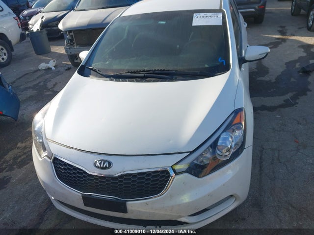 KIA FORTE LX 2016 KNAFK5A83G5584832 Image 12