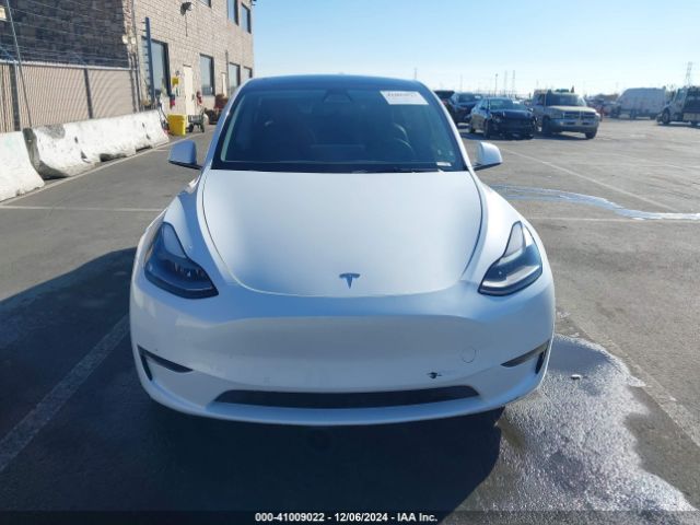 7SAYGDEF6NF340588 Tesla Model Y Performance Dual Motor All-wheel Drive