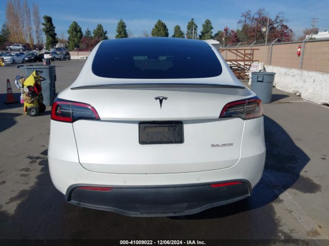 7SAYGDEF6NF340588 Tesla Model Y Performance Dual Motor All-wheel Drive