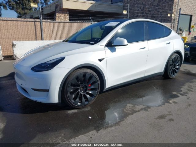 7SAYGDEF6NF340588 Tesla Model Y Performance Dual Motor All-wheel Drive