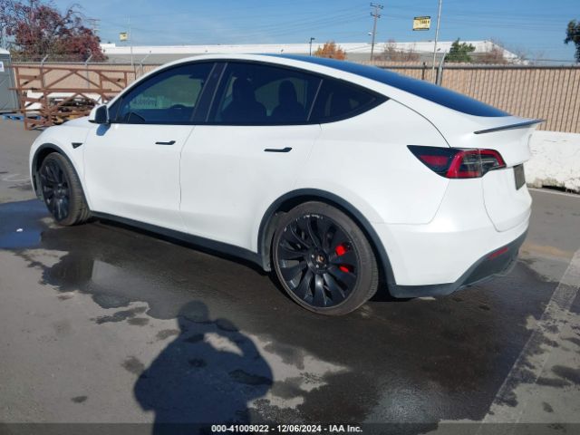 7SAYGDEF6NF340588 Tesla Model Y Performance Dual Motor All-wheel Drive