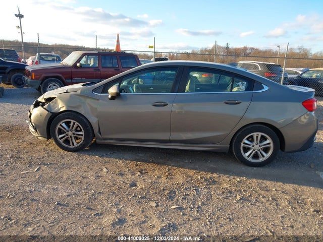 Chevrolet Cruze Lt Auto 2017 1G1BE5SM5H7142783 Image 14