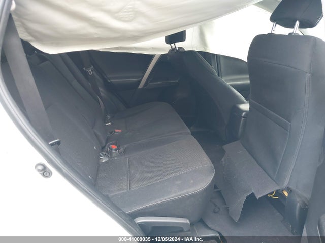 Toyota Rav4 Xle 2017 JTMWFREV6HJ137676 Image 8
