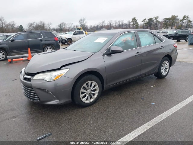 Toyota CAMRY LE 2016 4T4BF1FK8GR520988 Image 2