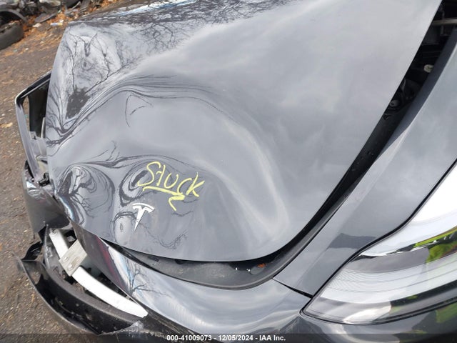 2024 TESLA MODEL Y 7SAYGDEF2RF186709 Photo 9