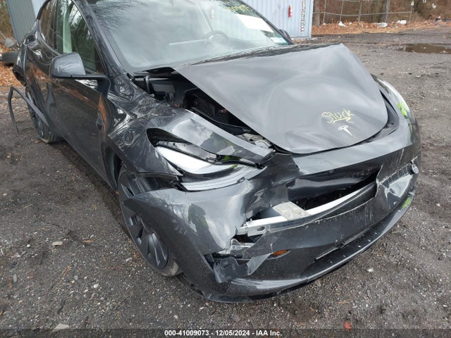 2024 TESLA MODEL Y 7SAYGDEF2RF186709 Photo 5