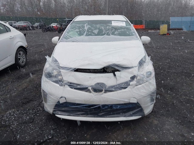 Toyota Prius Two 2014 JTDKN3DU1E0388064 Image 12