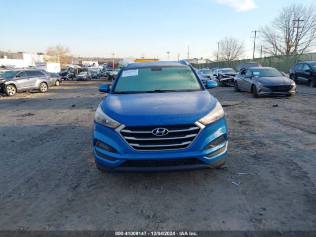 KM8J3CA49HU445433 Hyundai TUCSON SE