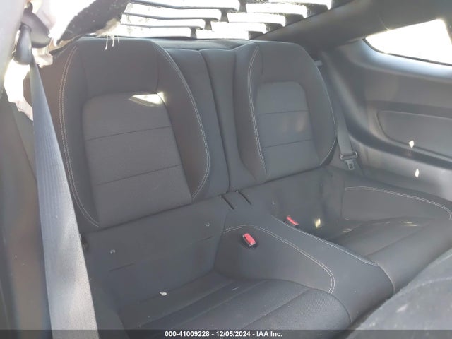 Ford Mustang V6 2016 1FA6P8AM6G5252909 Image 8