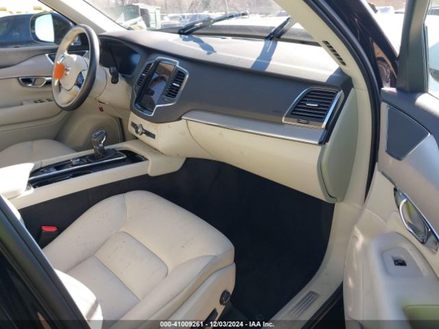 YV4102CK8N1789154 Volvo Xc90 T5 Momentum 7 Passenger