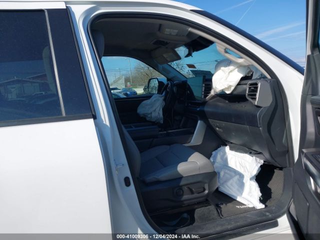 5TFLA5DBXPX068374 Toyota Tundra Sr5
