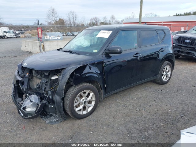 KIA SOUL LX 2022 KNDJ23AUXN7155039 Image 2