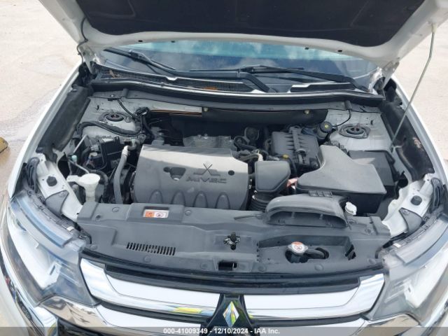 JA4AD3A39HZ058905 Mitsubishi Outlander Sel