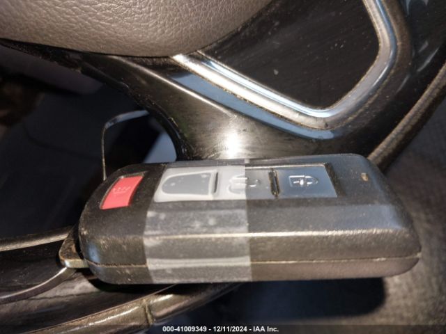 JA4AD3A39HZ058905 Mitsubishi Outlander Sel