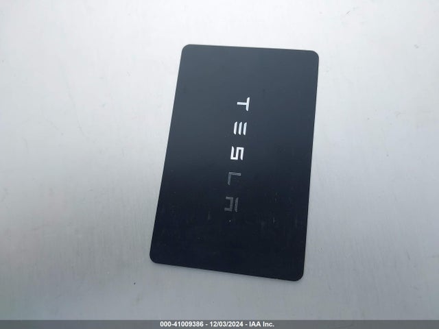 2024 TESLA MODEL Y 7SAYGAEE7RF122980 Photo 10
