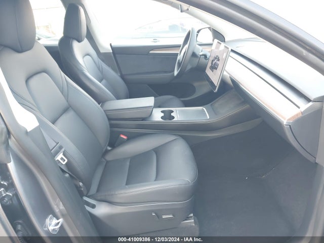 2024 TESLA MODEL Y 7SAYGAEE7RF122980 Photo 4