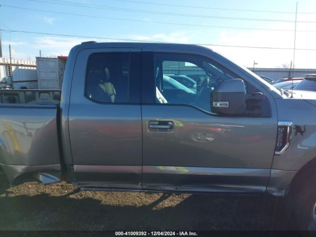 1FT7X2BNXLEE15932 Ford F-250 Lariat