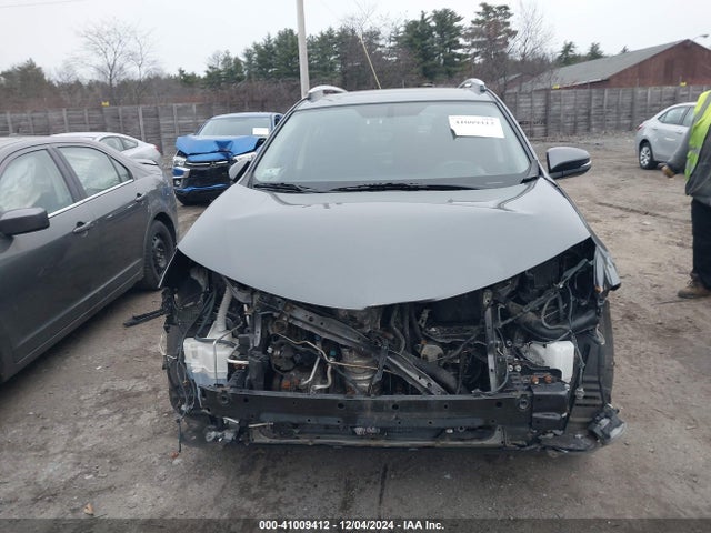 JTMRFREV4FD143811 Toyota Rav4 Xle