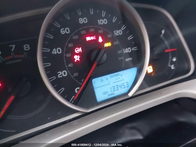 JTMRFREV4FD143811 Toyota Rav4 Xle