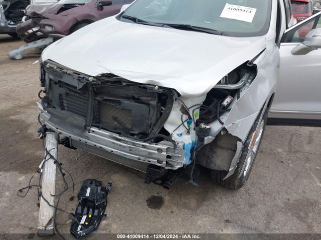 1GYKNAR42LZ215234 Cadillac Xt5 Fwd Luxury