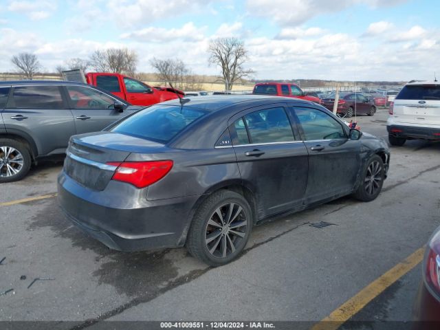 1C3CCBCG6EN180396 Chrysler 200 Limited