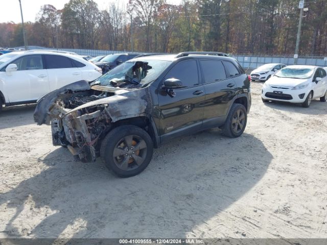 1C4PJMCB1GW343942 Jeep Cherokee 75th Anniversary