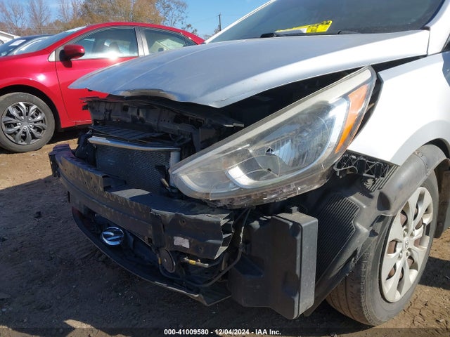 Hyundai ACCENT SE 2016 KMHCT4AE4GU044233 Image 12
