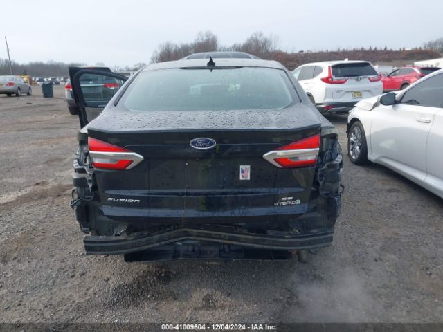3FA6P0LU5KR279538 Ford Fusion Hybrid Se