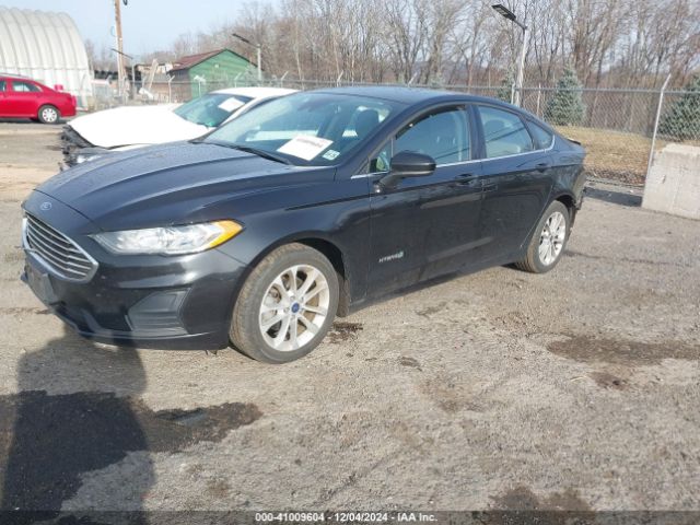 3FA6P0LU5KR279538 Ford Fusion Hybrid Se