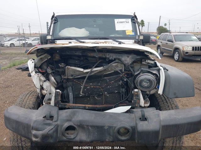 1C4BJWFG2EL120160 Jeep Wrangler Unlimited Rubicon
